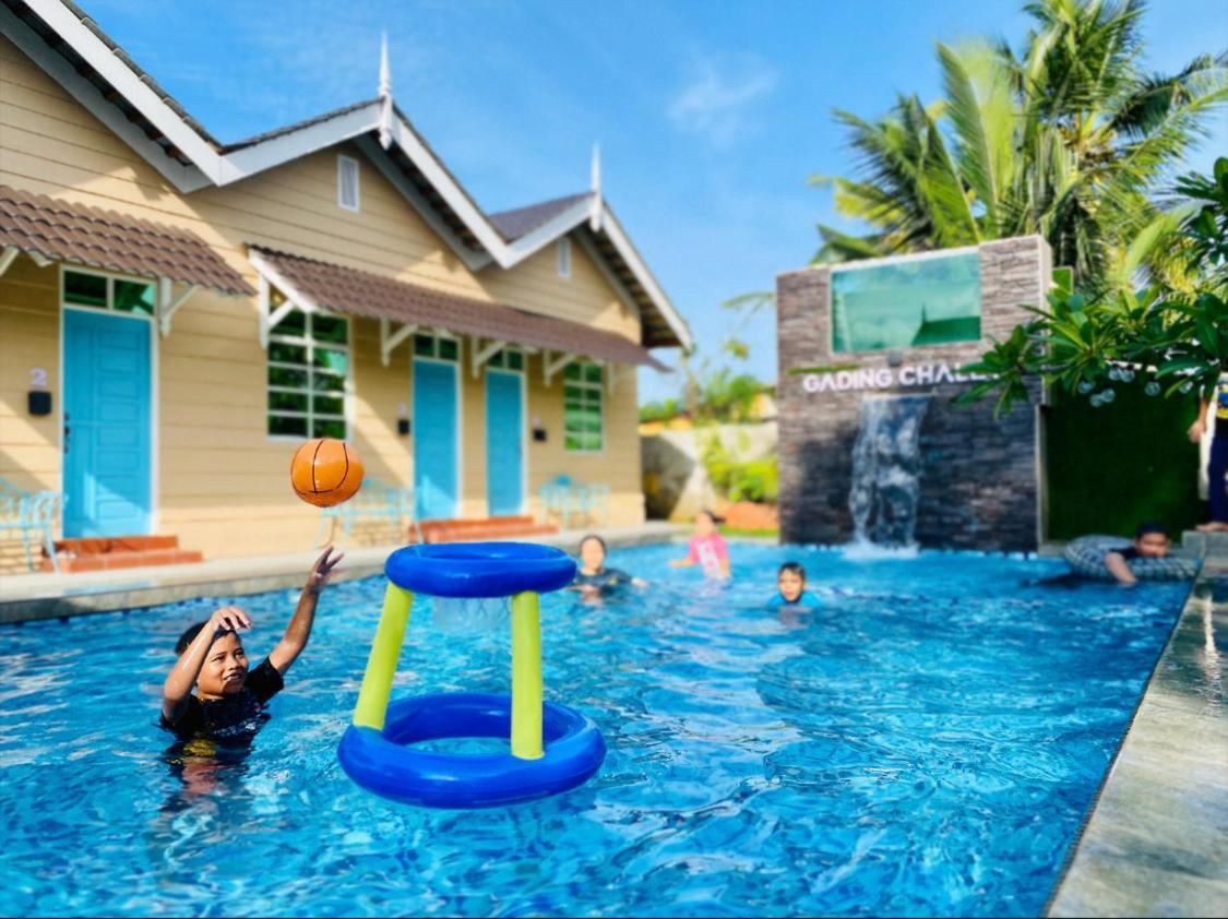 Gading Chalet Kuala Terengganu Buitenkant foto