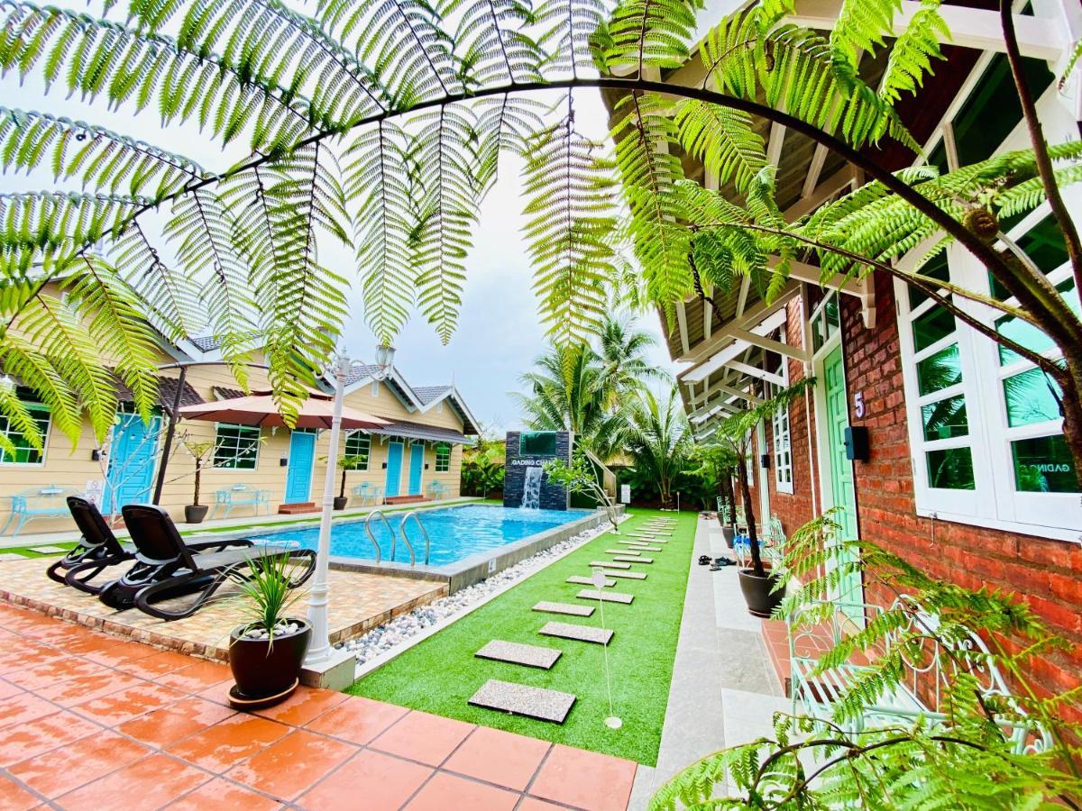 Gading Chalet Kuala Terengganu Buitenkant foto
