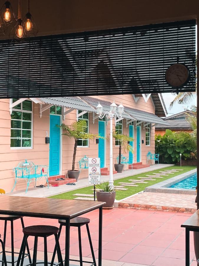 Gading Chalet Kuala Terengganu Buitenkant foto
